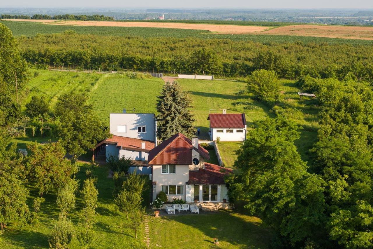Danubio Residence Aljmaš Екстериор снимка
