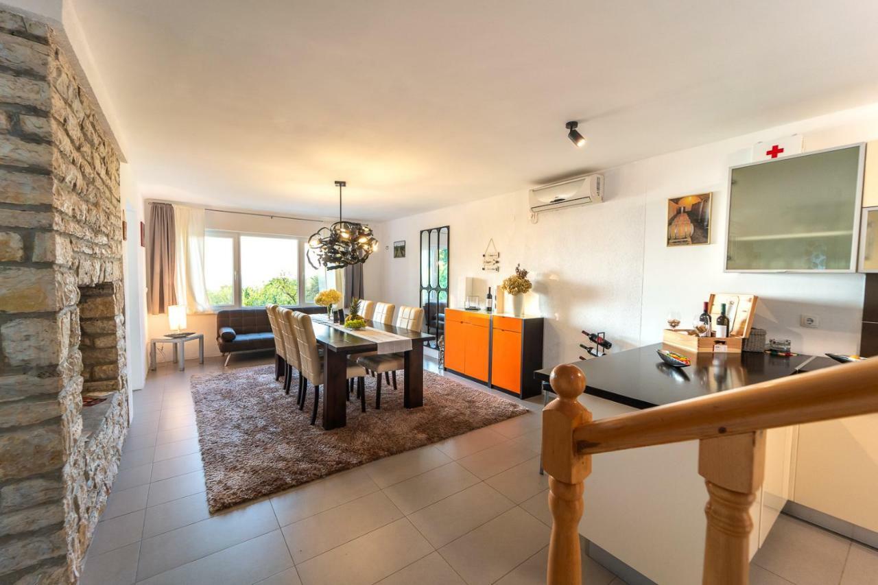 Danubio Residence Aljmaš Екстериор снимка