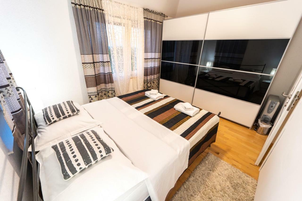 Danubio Residence Aljmaš Екстериор снимка